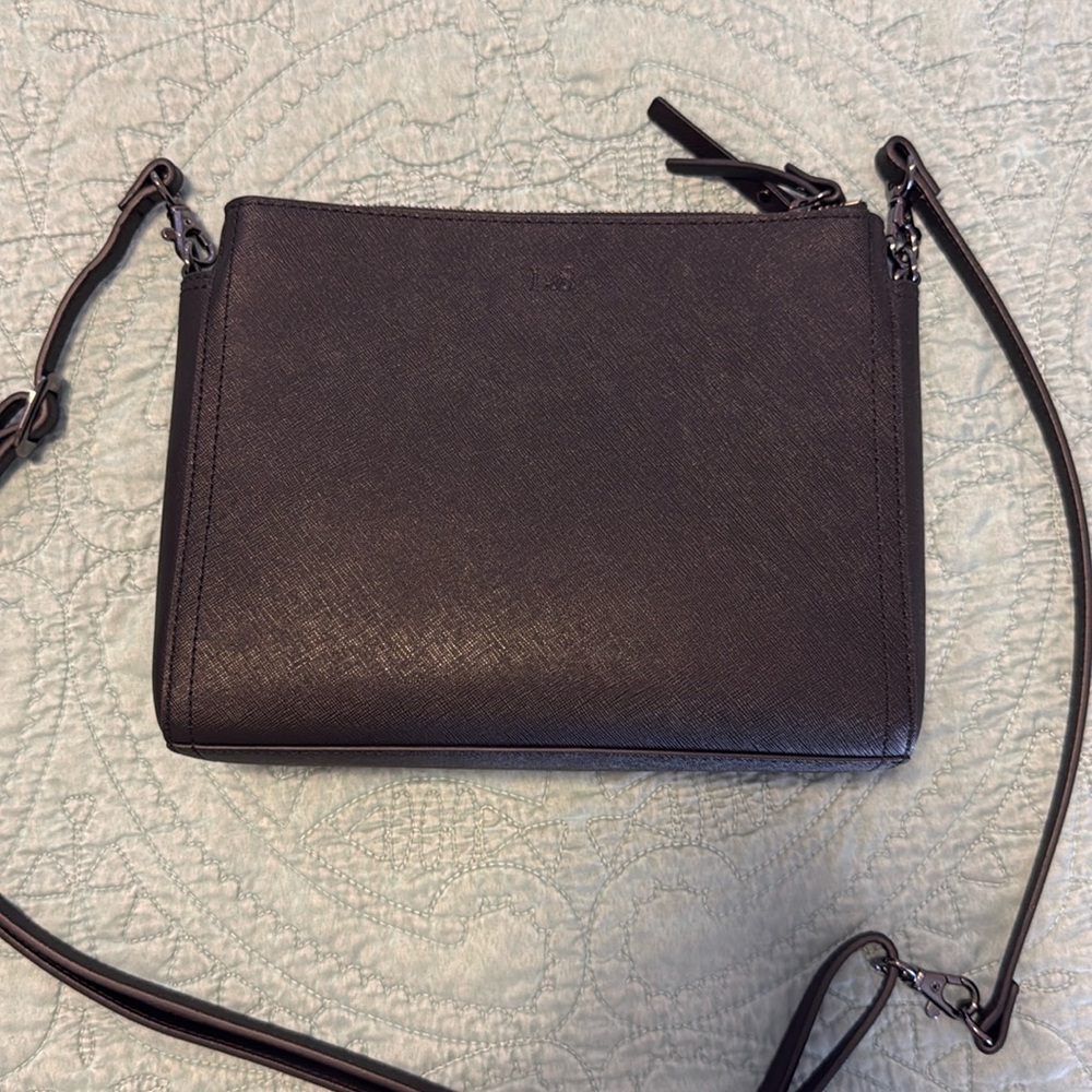 Lo & Sons Pearl in black saffiano